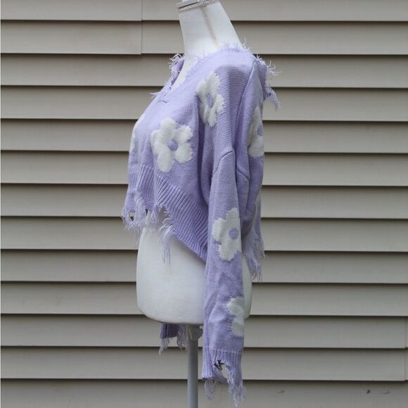 Just Polly Bloom Lavender Long Sleeves Cropped Sweater - Picture 4 of 7